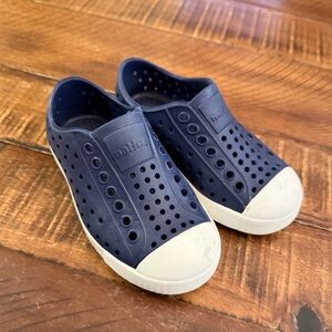 Native Kids Jefferson Shoes - Dark Blue and White